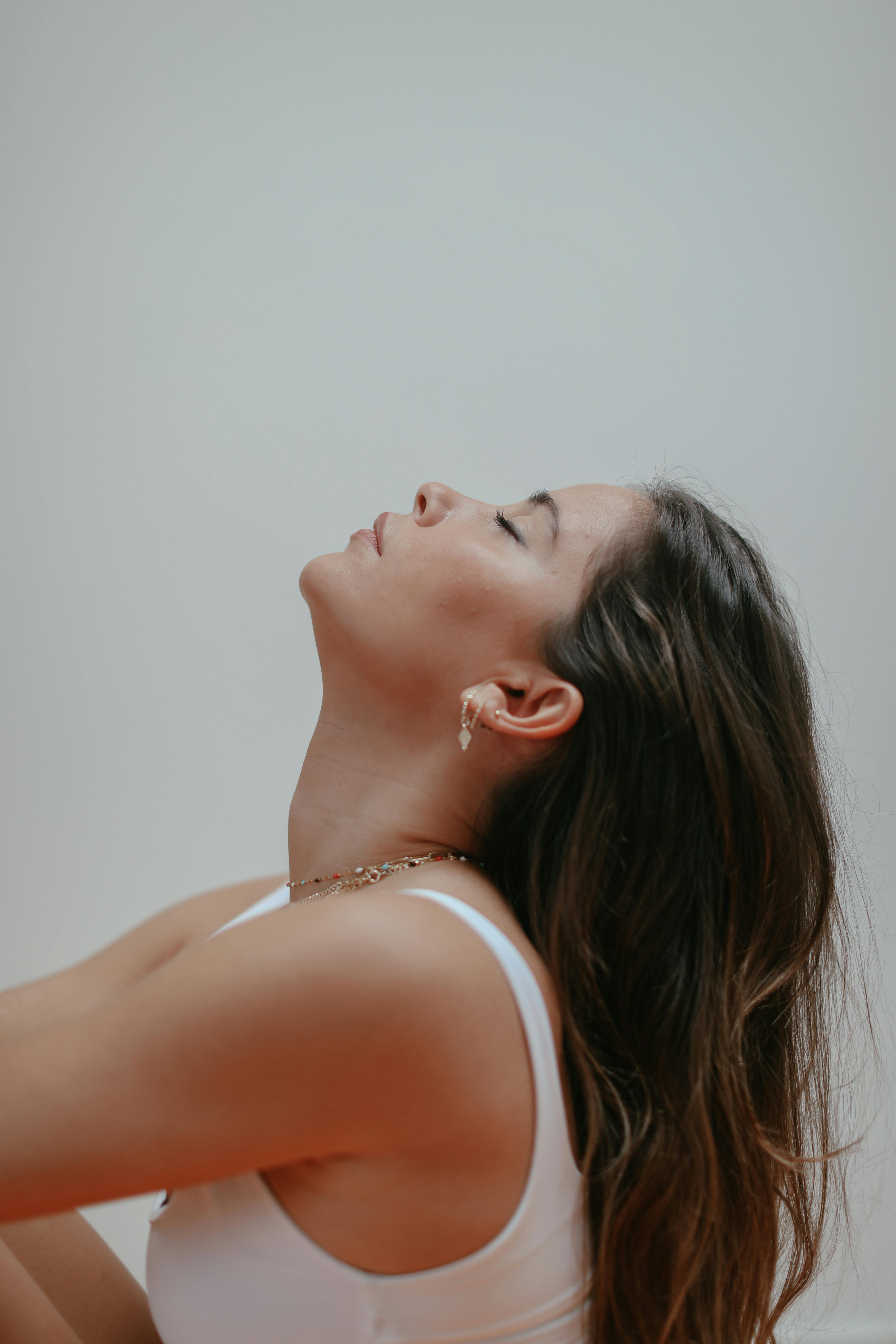 Representational profile 2 image for discreet escort service in Noida Sector 18